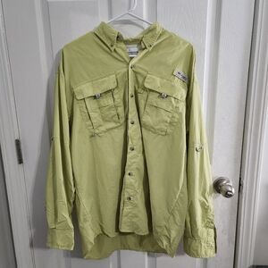 Columbia green fishing proformance gear button up outdoor omni-shade camping M
